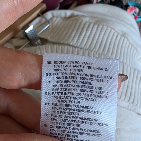 Salomon Women's Tan Capris Travel Pants Minim Series Size 4 Hiking Outdoors - Picture 6 of 14